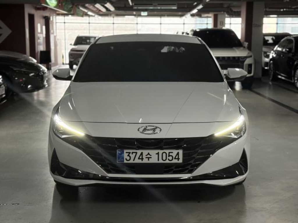 현대 아반떼(CN7) 1.6 가솔린 모던