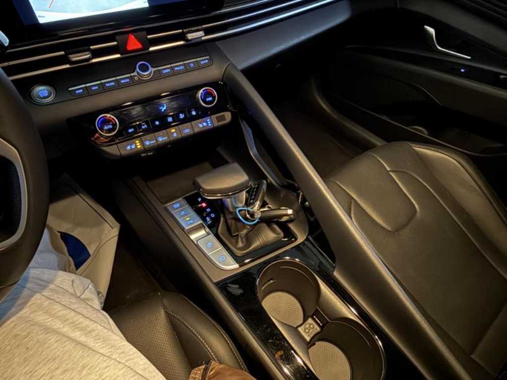 현대 아반떼(CN7) 1.6 가솔린 모던 - 이미지 18