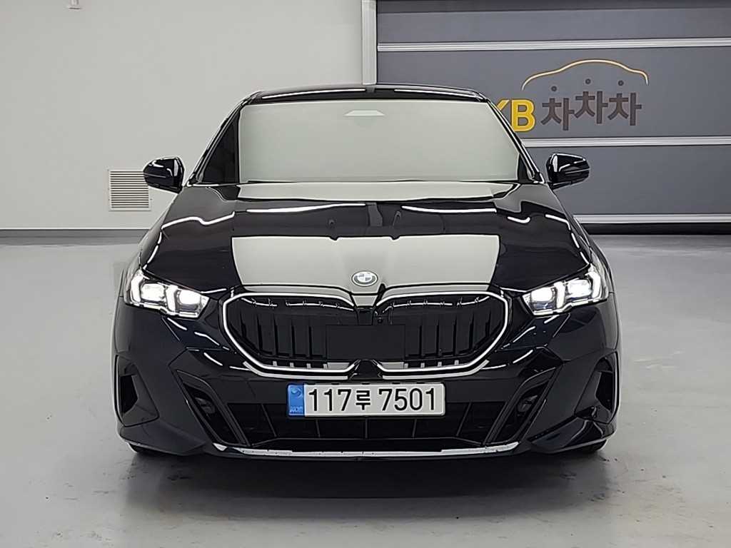 BMW 5시리즈(8세대) 520i M 스포츠 - 이미지 18