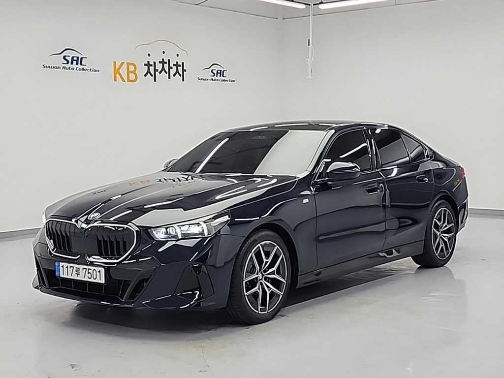 BMW 5시리즈(8세대) 520i M 스포츠 - 이미지 16