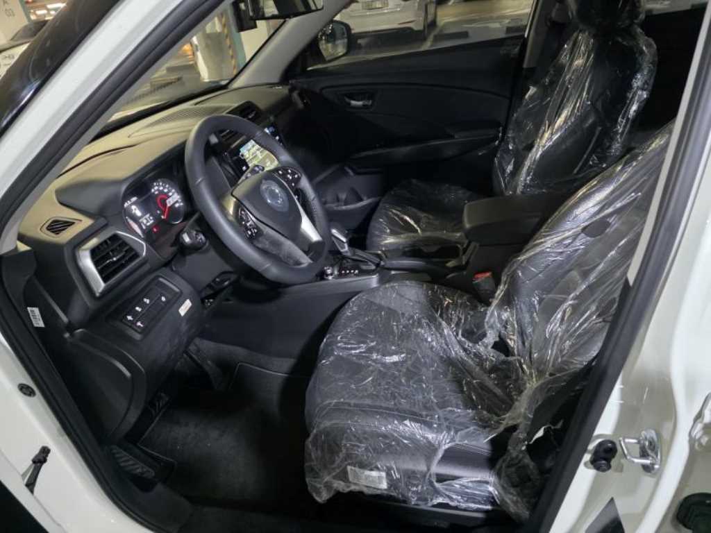 KG모빌리티(쌍용) 더 뉴티볼리 1.6 가솔린 2WD V1 - 이미지 10