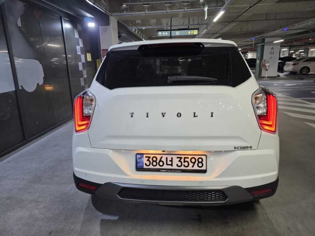 KG모빌리티(쌍용) 더 뉴티볼리 1.6 가솔린 2WD V1 - 이미지 16