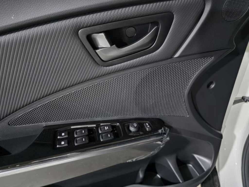 KG모빌리티(쌍용) 더 뉴티볼리 1.6 가솔린 2WD V1 - 이미지 9