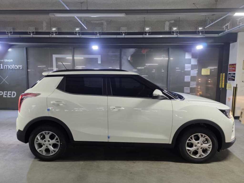 KG모빌리티(쌍용) 더 뉴티볼리 1.6 가솔린 2WD V1 - 이미지 17