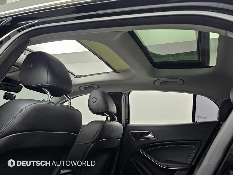 벤츠 GLA클래스 GLA 200 d - 이미지 15