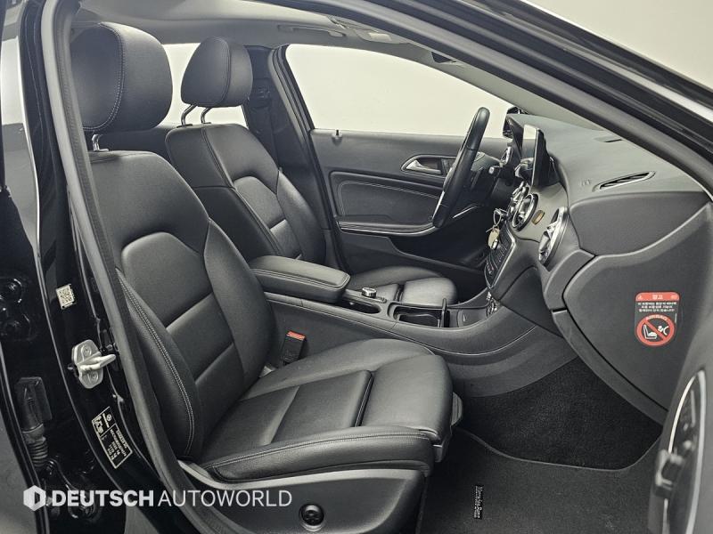 벤츠 GLA클래스 GLA 200 d - 이미지 8