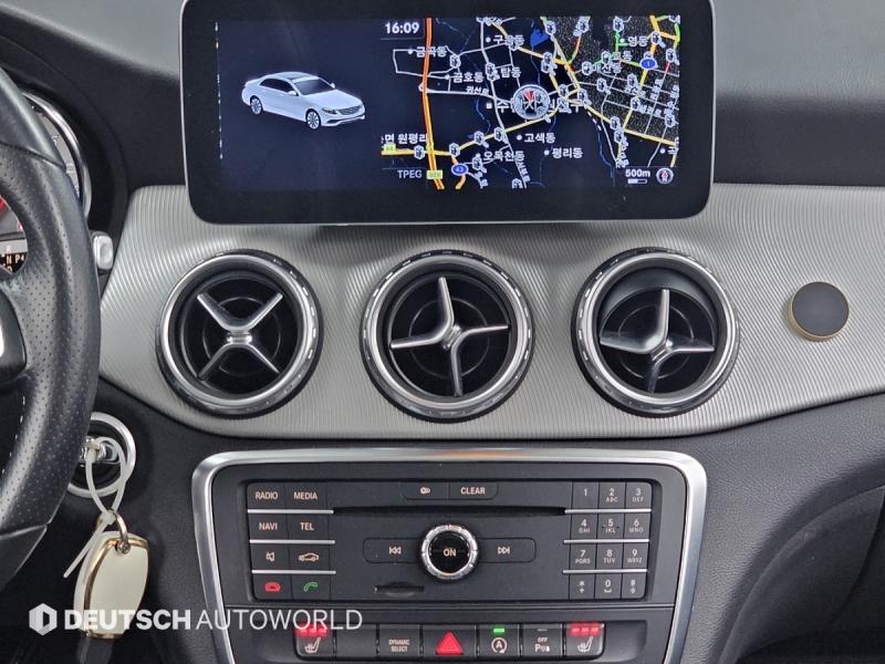 벤츠 GLA클래스 GLA 200 d - 이미지 18