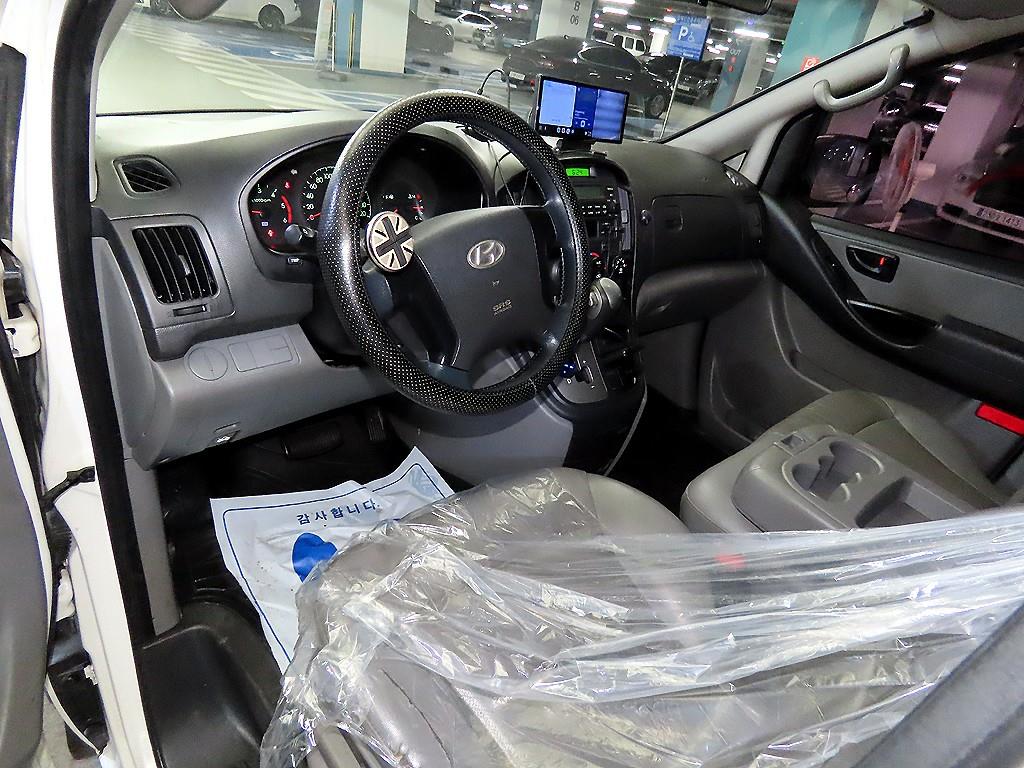 현대 그랜드스타렉스 3인승 디젤 밴 CVX 디럭스 - 이미지 8