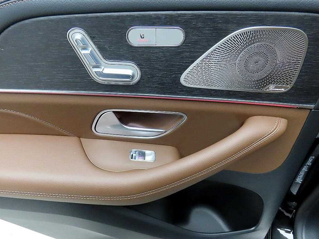 벤츠 GLE클래스(4세대) GLE 450 4매틱 - 이미지 13