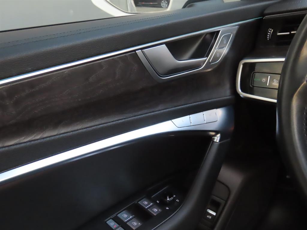 아우디 A6(5세대) 45 TFSI 콰트로 프리미엄 - 이미지 2