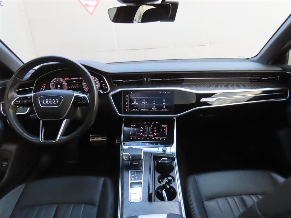 아우디 A6(5세대) 45 TFSI 콰트로 프리미엄 - 이미지 13