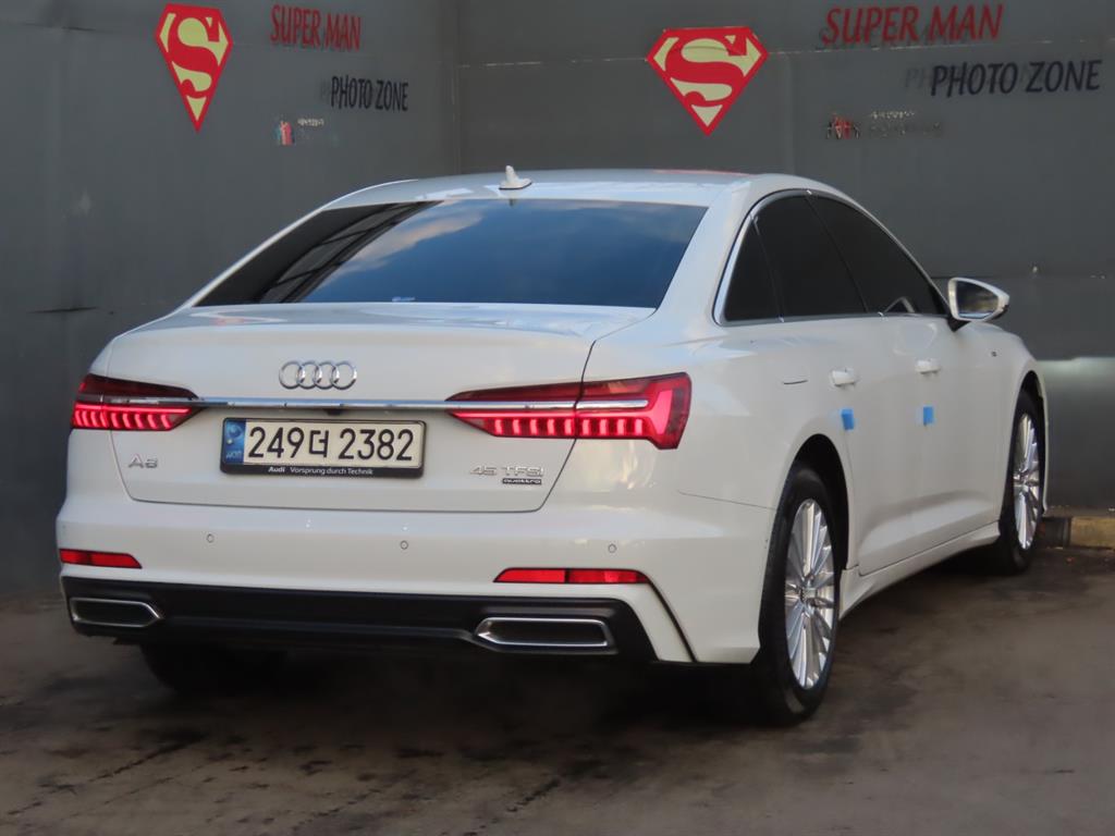 아우디 A6(5세대) 45 TFSI 콰트로 프리미엄 - 이미지 7