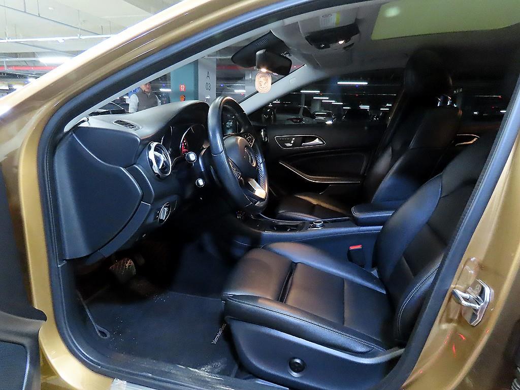 벤츠 GLA클래스 GLA 250 4매틱 - 이미지 7