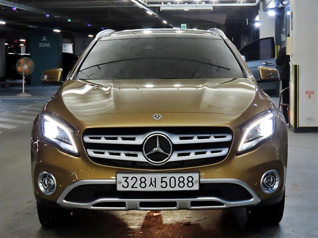 벤츠 GLA클래스 GLA 250 4매틱 - 이미지 2