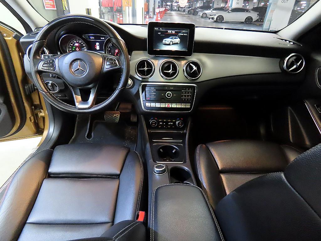 벤츠 GLA클래스 GLA 250 4매틱 - 이미지 15