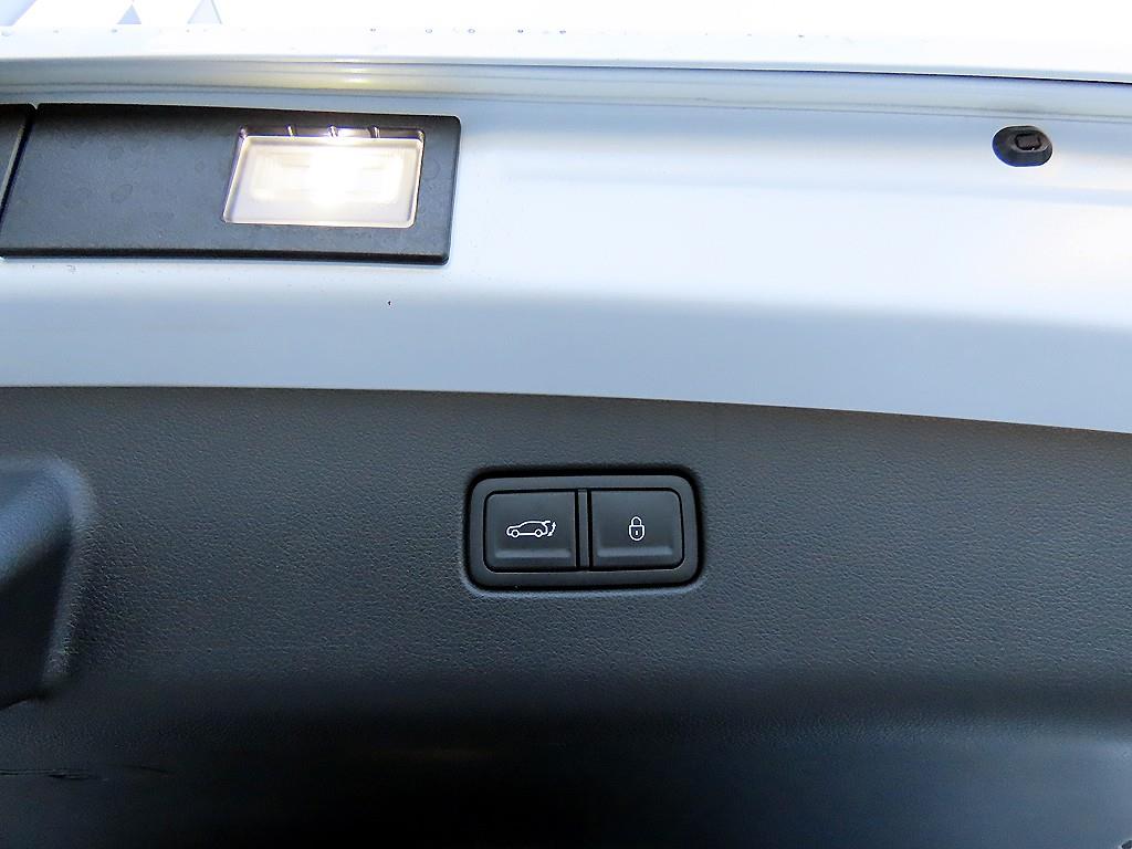 제네시스 신형 GV70 2.5T 2WD 기본형 - 이미지 5