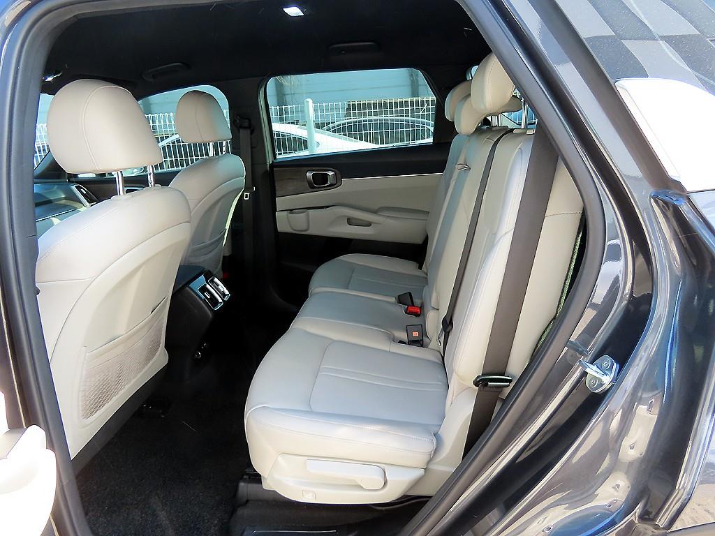 기아 신형쏘렌토 하이브리드(MQ4) 1.6 HEV 4WD 프레스티지 - 이미지 3