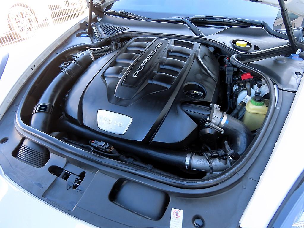 포르쉐 파나메라 3.0 디젤 에디션 - 이미지 4