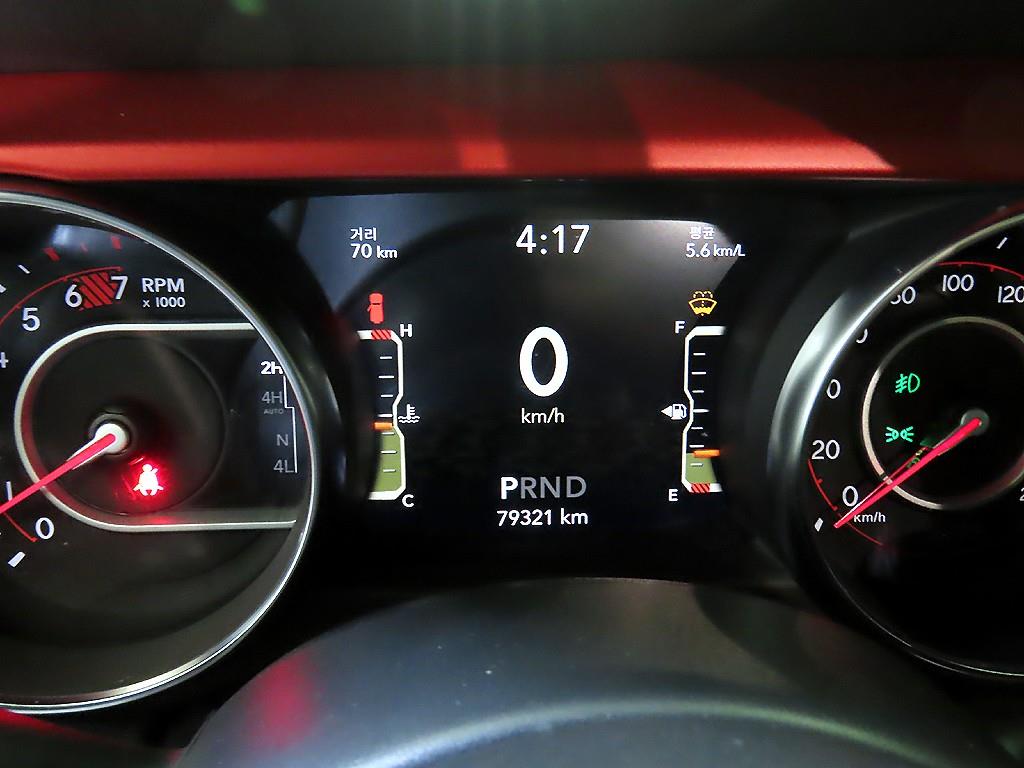 지프 랭글러(JL) 2.0 루비콘 4DR - 이미지 3