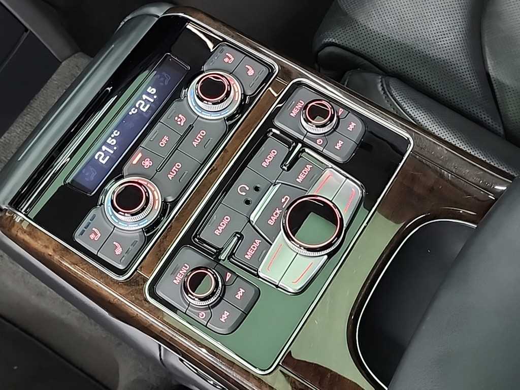 아우디 A8(3세대) 50 TDI 콰트로 LWB - 이미지 13