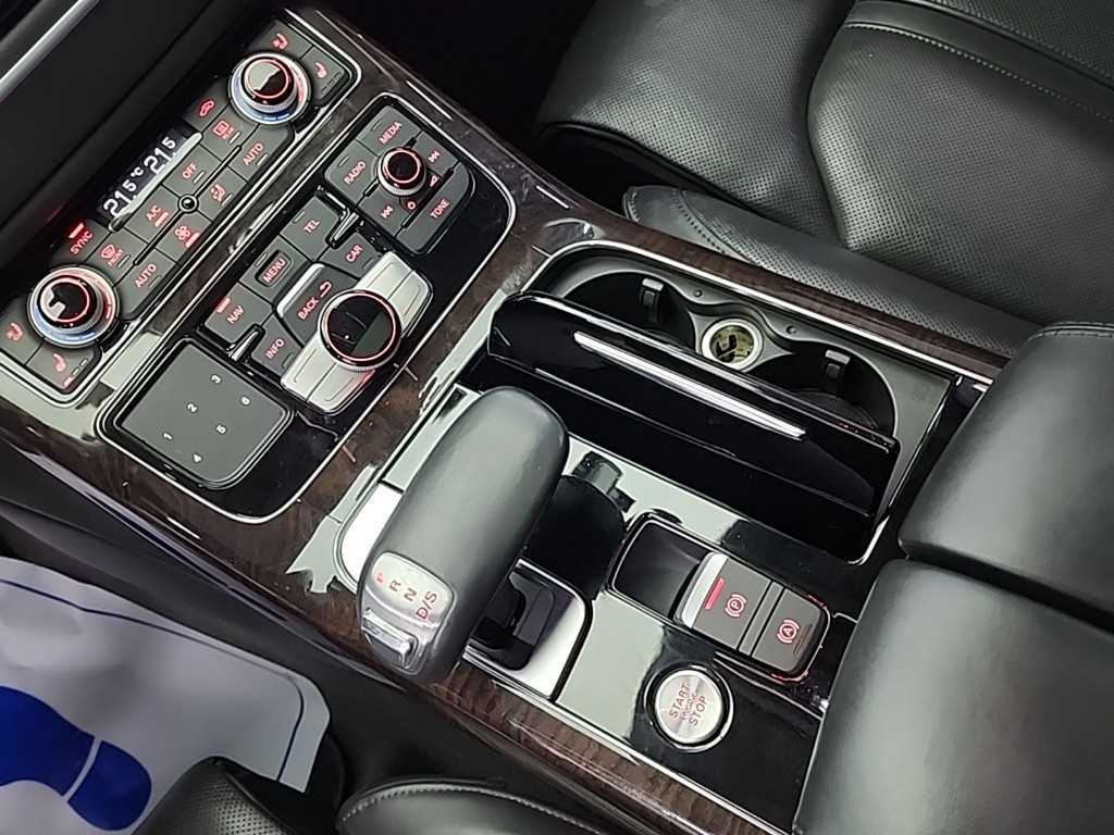 아우디 A8(3세대) 50 TDI 콰트로 LWB