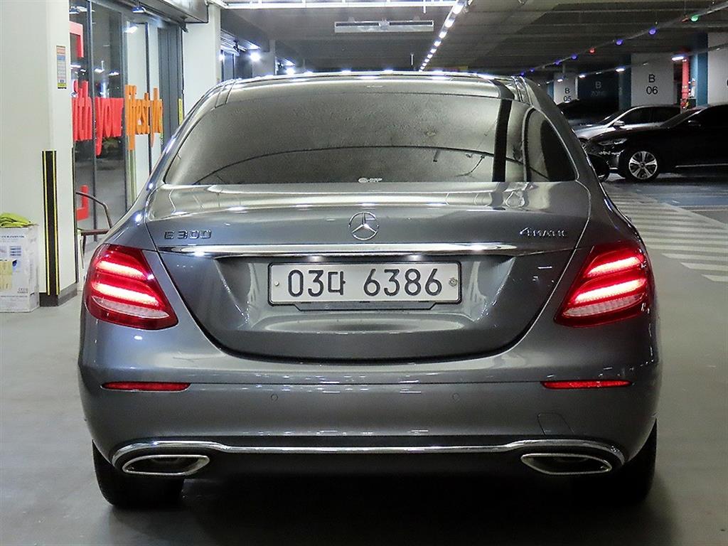 벤츠 E클래스(5세대) E300 4매틱 익스클루시브