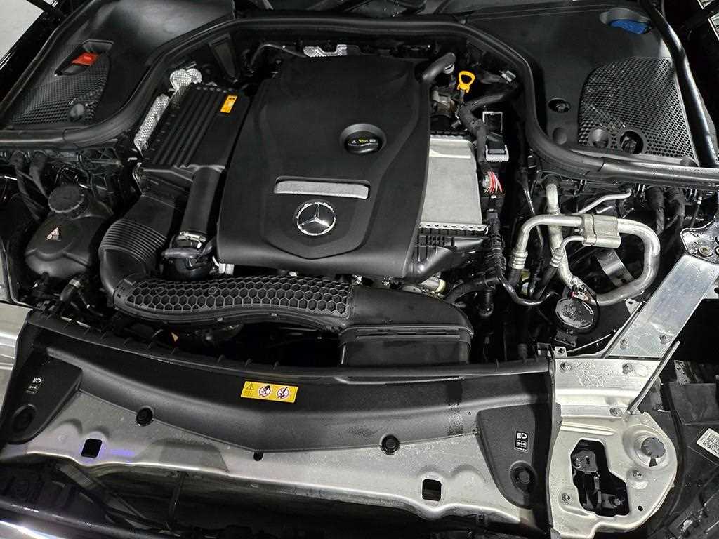 벤츠 E클래스(5세대) E300 4매틱 익스클루시브 - 이미지 14