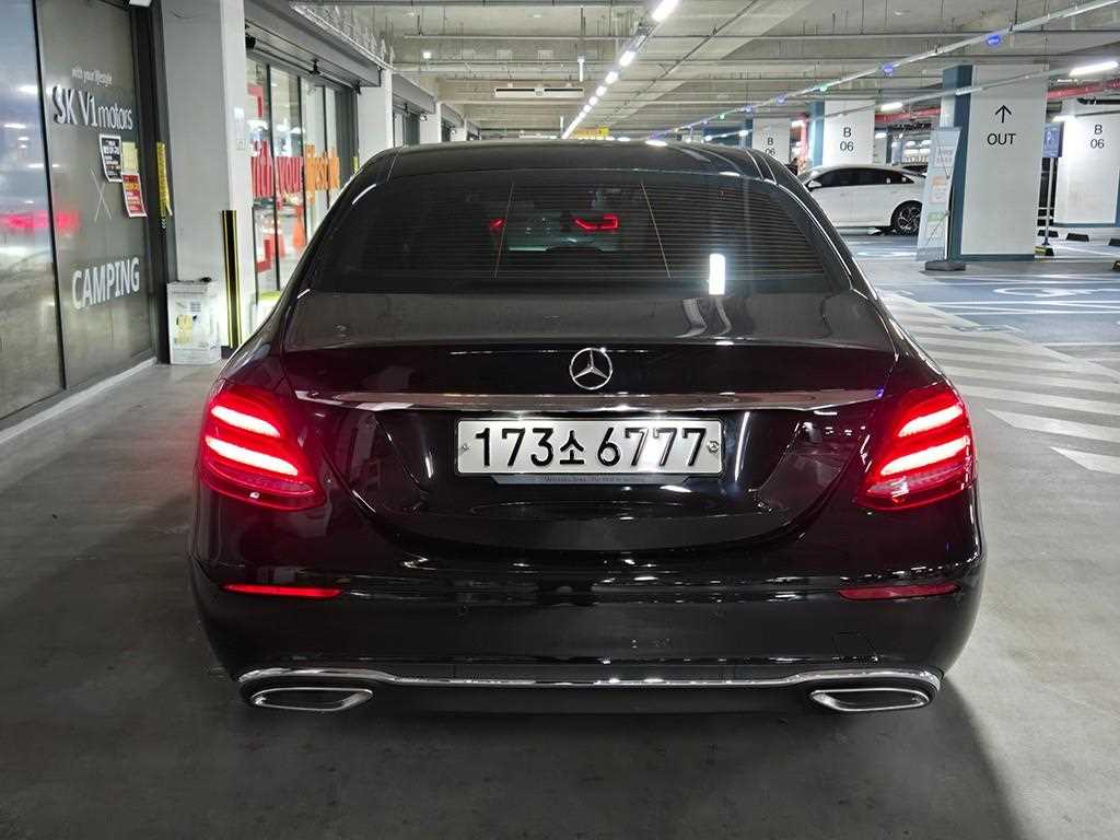 벤츠 E클래스(5세대) E300 4매틱 익스클루시브 - 이미지 4
