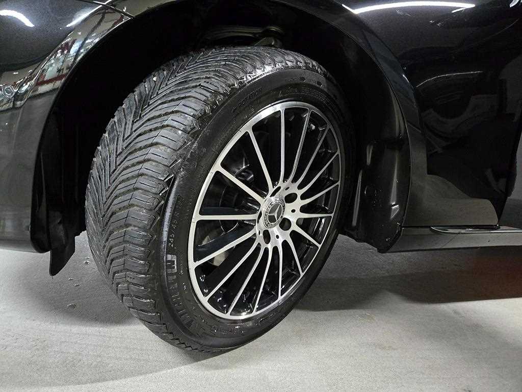 벤츠 E클래스(5세대) E300 4매틱 익스클루시브 - 이미지 11