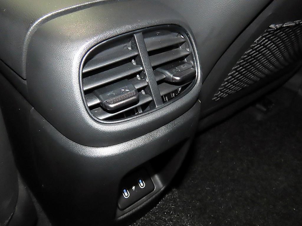 현대 더 뉴아반떼(CN7) 1.6 가솔린 N라인 인스퍼레이션 - 이미지 8