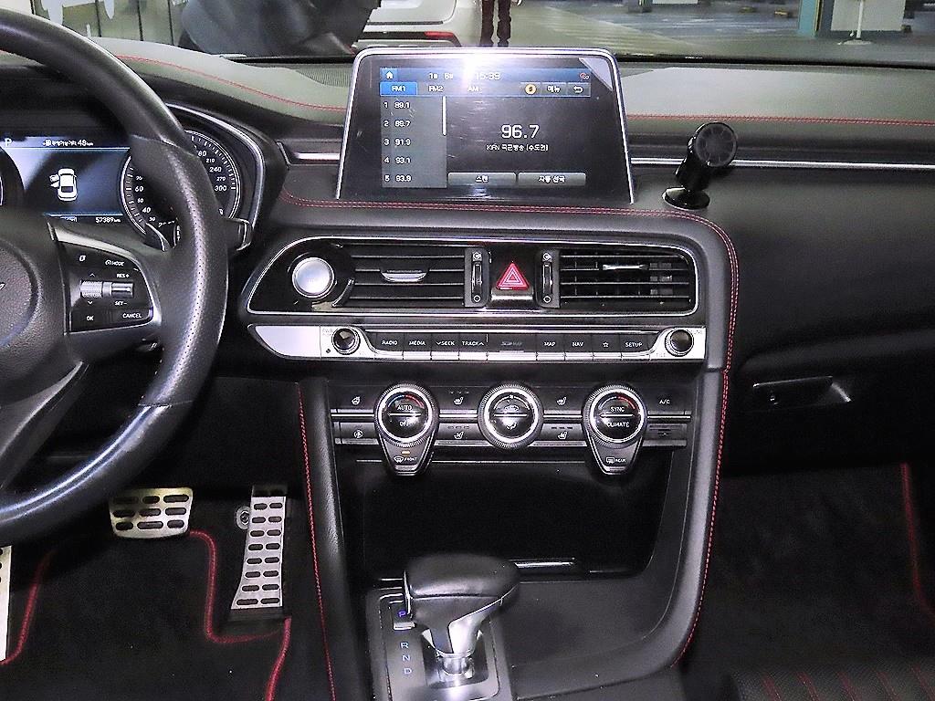 제네시스 G70 3.3T 스포츠 엘리트 - 이미지 8