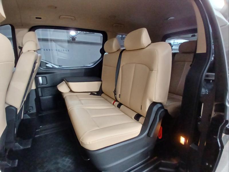 현대 스타리아 3.5 LPG 투어러 9인승 모던 - 이미지 15