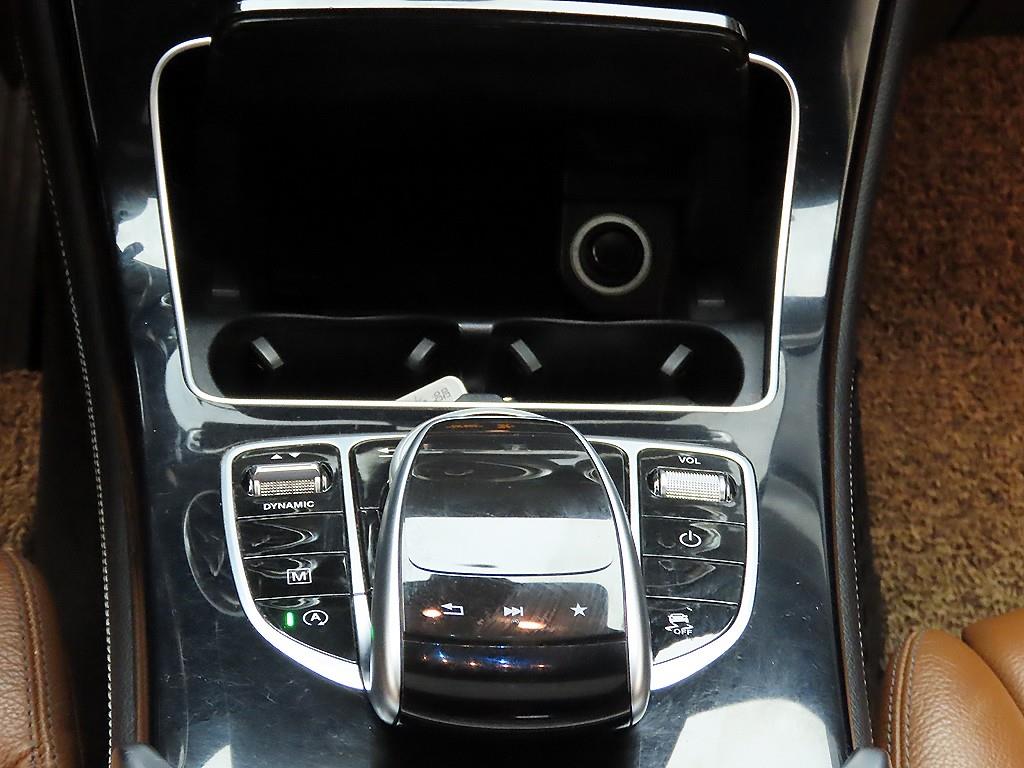 벤츠 GLC클래스 GLC 220d 4매틱 쿠페 프리미엄 - 이미지 10