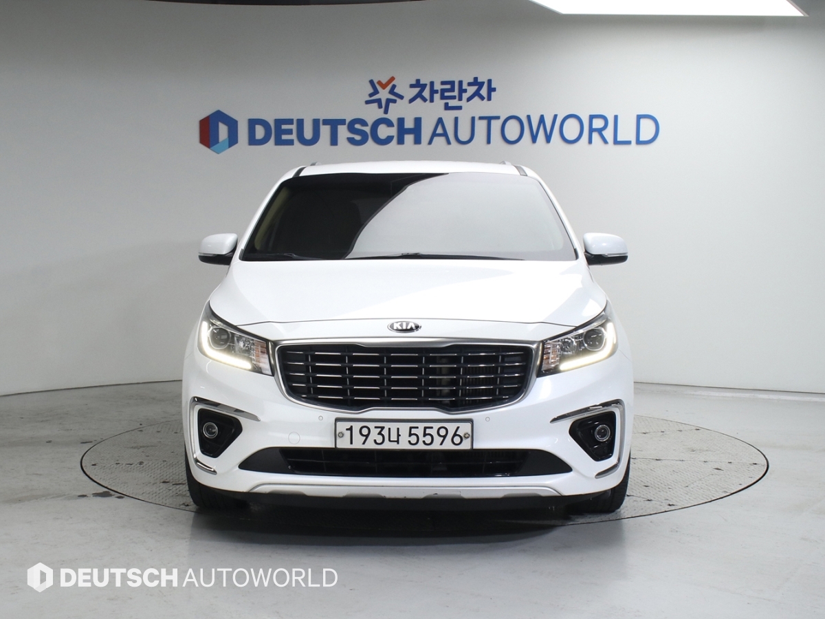 기아 더 뉴카니발 9인승 디젤 럭셔리 - 이미지 15