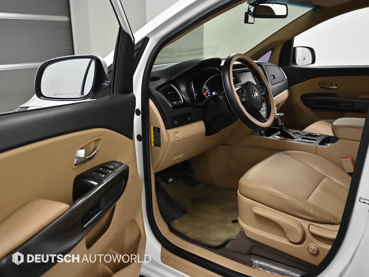 기아 더 뉴카니발 9인승 디젤 럭셔리 - 이미지 9