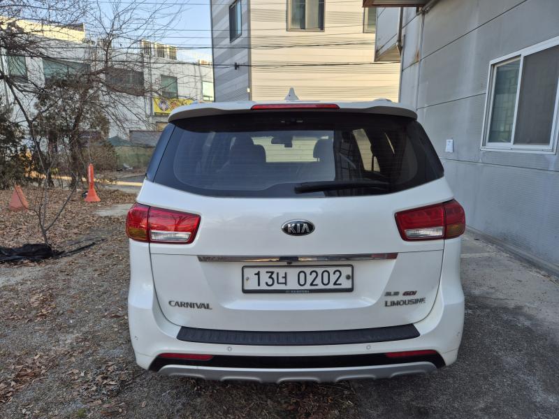 기아 올 뉴카니발 7인승 리무진 가솔린 프레지던트 - 이미지 2