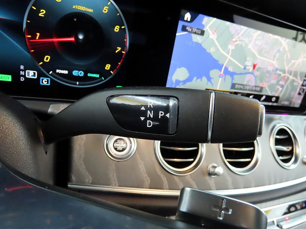 벤츠 E클래스(5세대) E350 4매틱 AMG 라인 - 이미지 20