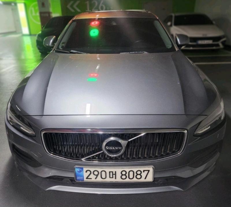 볼보 더 뉴 S90 T5 모멘텀 - 이미지 2