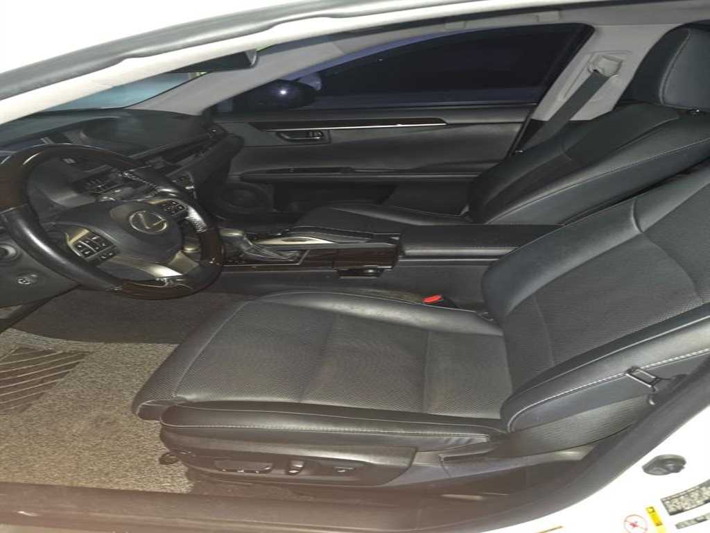 렉서스 ES(6세대) 300h - 이미지 4