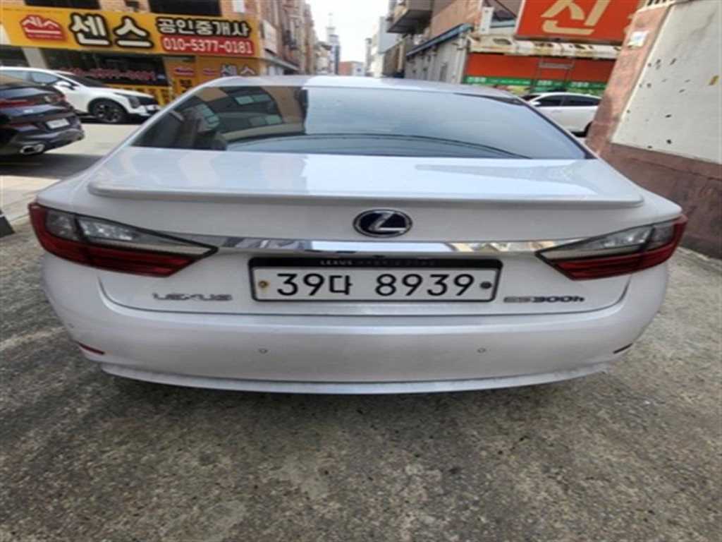 렉서스 ES(6세대) 300h - 이미지 2