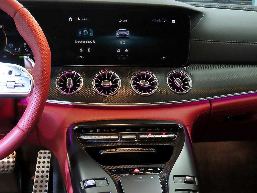 벤츠 AMG GT 43 4매틱+ - 이미지 15