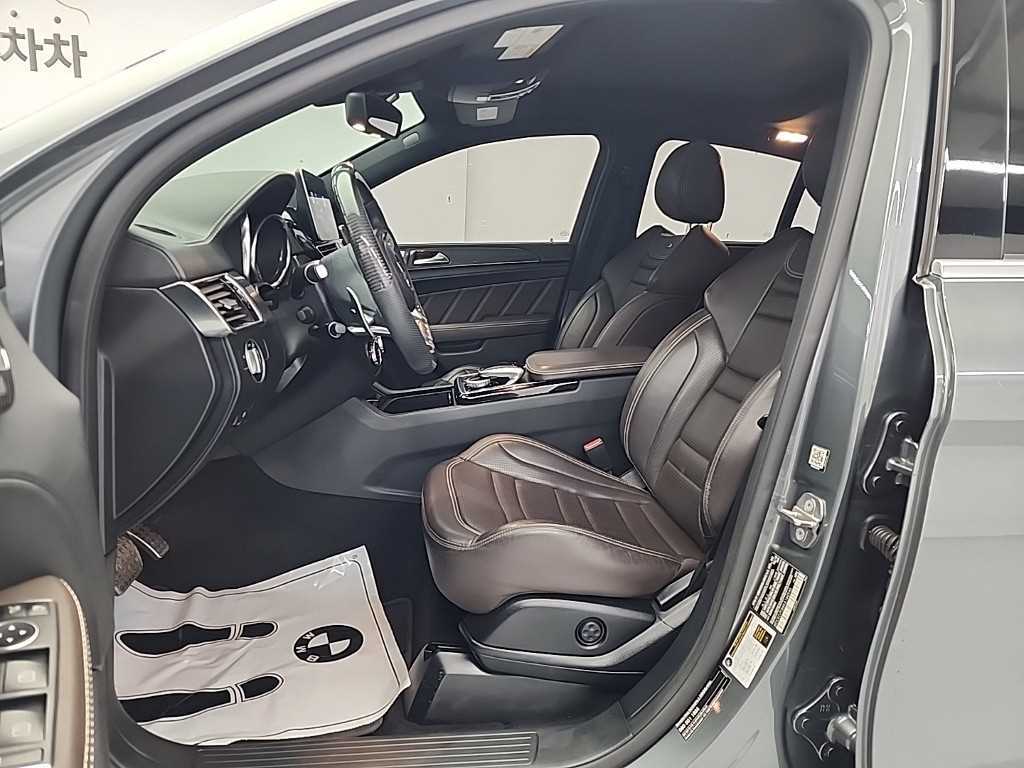 벤츠 GLE클래스(3세대) GLE 63 AMG S 4매틱 쿠페 - 이미지 13