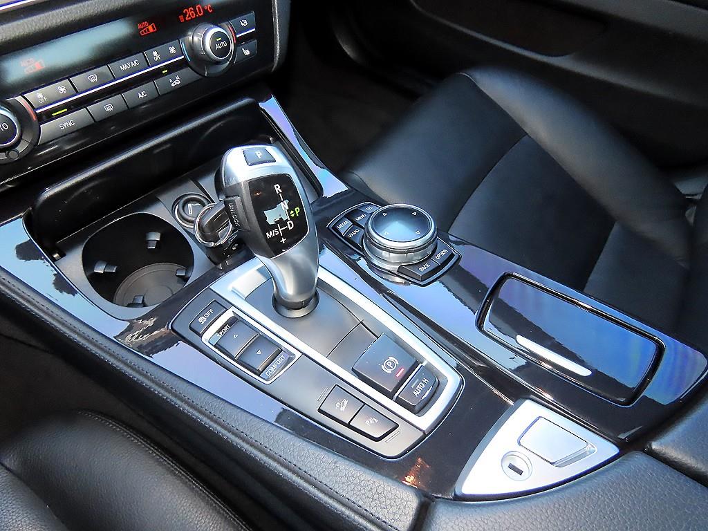 BMW 5시리즈(6세대) 520d xDrive - 이미지 10