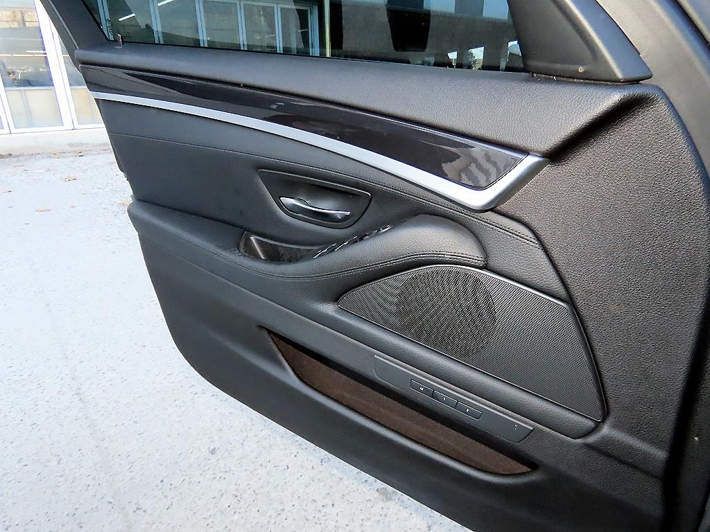 BMW 5시리즈(6세대) 520d xDrive - 이미지 17