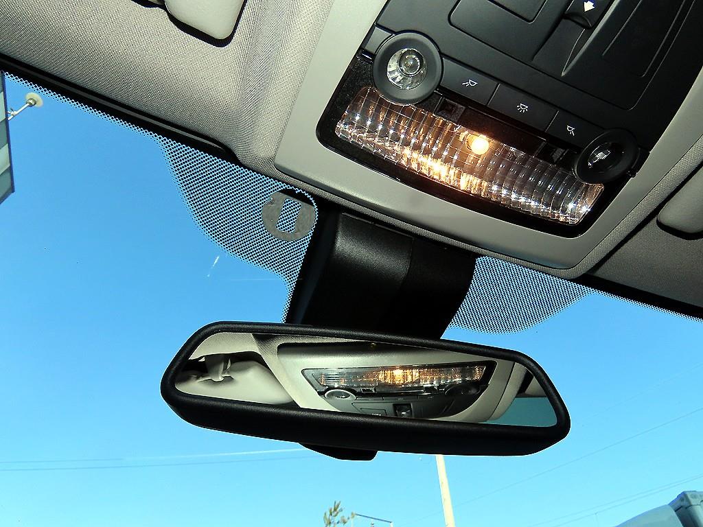 BMW 5시리즈(6세대) 520d xDrive - 이미지 2