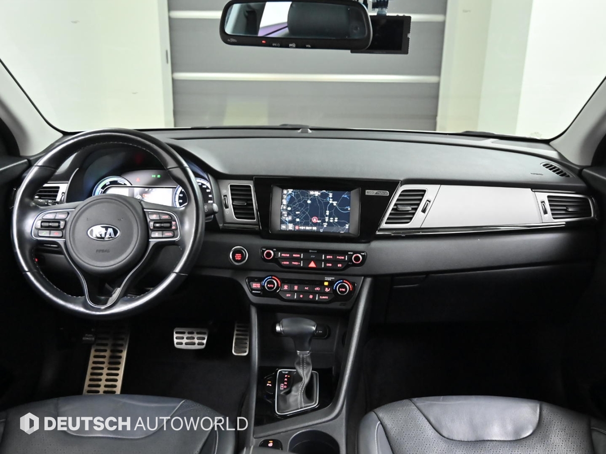 기아 니로 1.6 하이브리드 노블레스 - 이미지 12