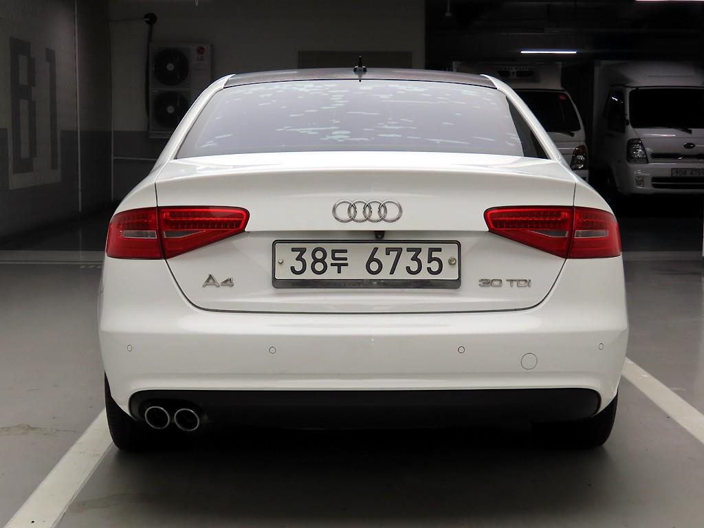 아우디 A4(4세대) 30 TDI - 이미지 2
