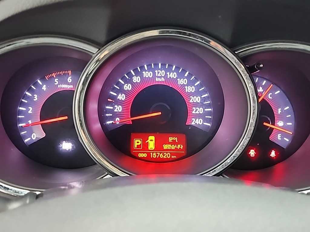 기아 쏘렌토 R 디젤 2.0 2WD TLX 프리미엄