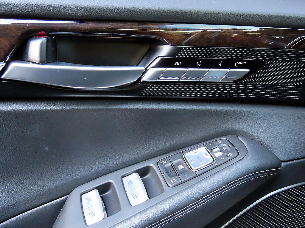 제네시스 G90 3.8 AWD 프리미엄 럭셔리 - 이미지 14