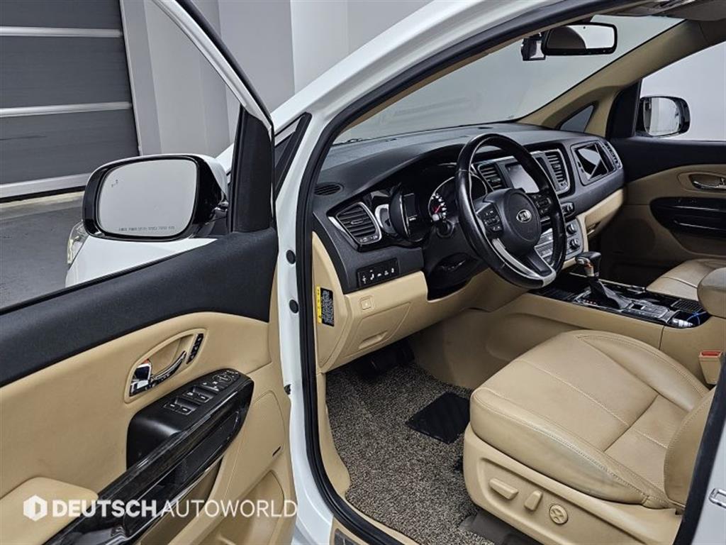 기아 더 뉴카니발 하이리무진 7인승 가솔린 프레지던트 - 이미지 9